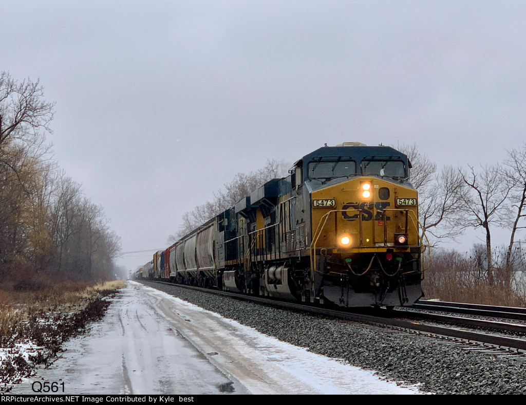 CSX 5473 on Q561